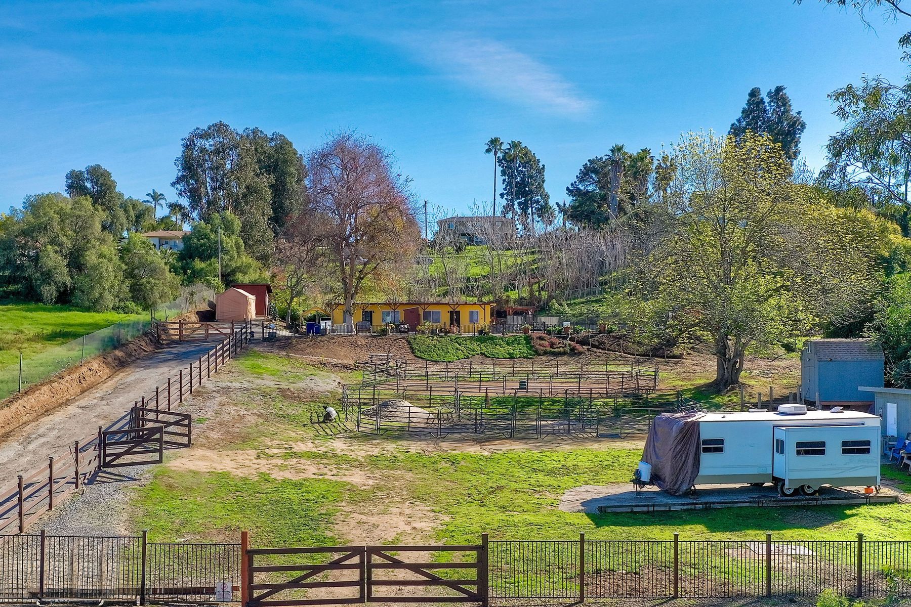2331 Old Colony, Vista – A Unique Duplex Oasis for Investors and Horse Enthusiasts!